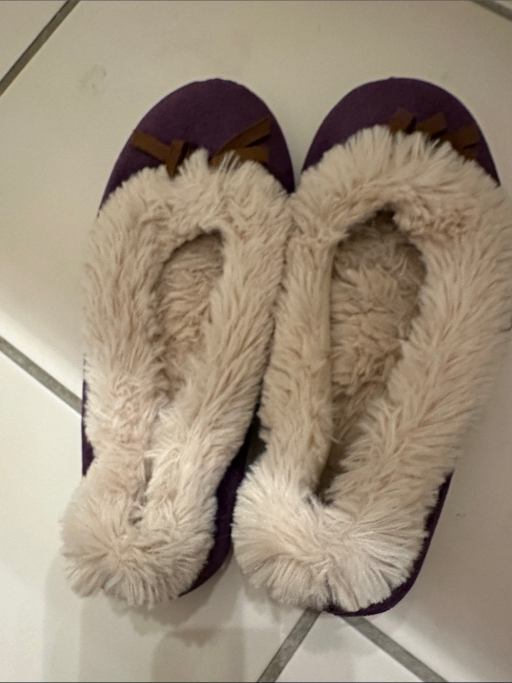 Dearfoams Purple & Cream Faux Fur Slippers